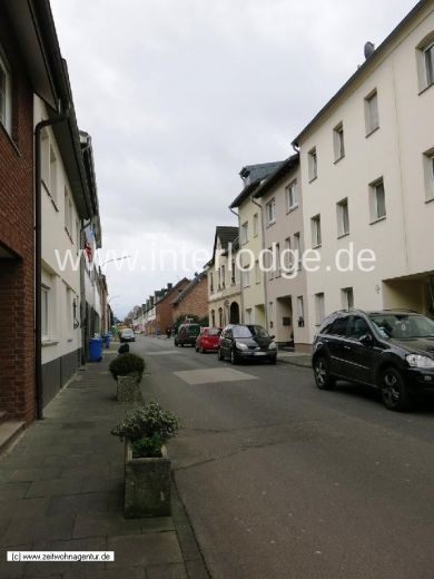 INTERLODGE Köln Rand - West Liblar: Gemütliche, möblierte Wohnung mit Terrasse und 2 Schlafräumen