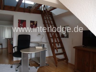 INTERLODGE Freundlich möblierte Wohnung mit Balkon in ruhiger Seitenstr. in Essen-Frohnhausen.